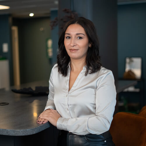 Isra Golparian